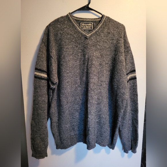 Vintage Abercrombie & Fitch Sweaters Size Large - Picture 1 of 4